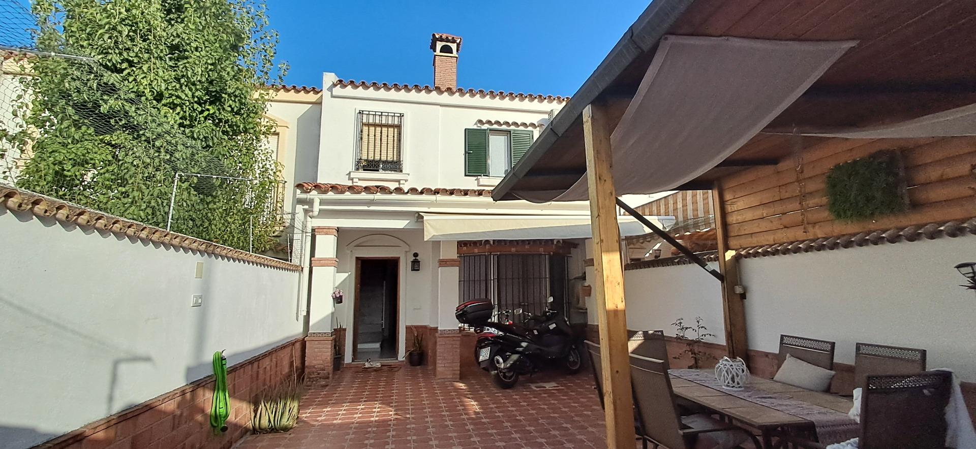 ADOSADO REFORMADO EN JEREZ DE LA FRONTERA