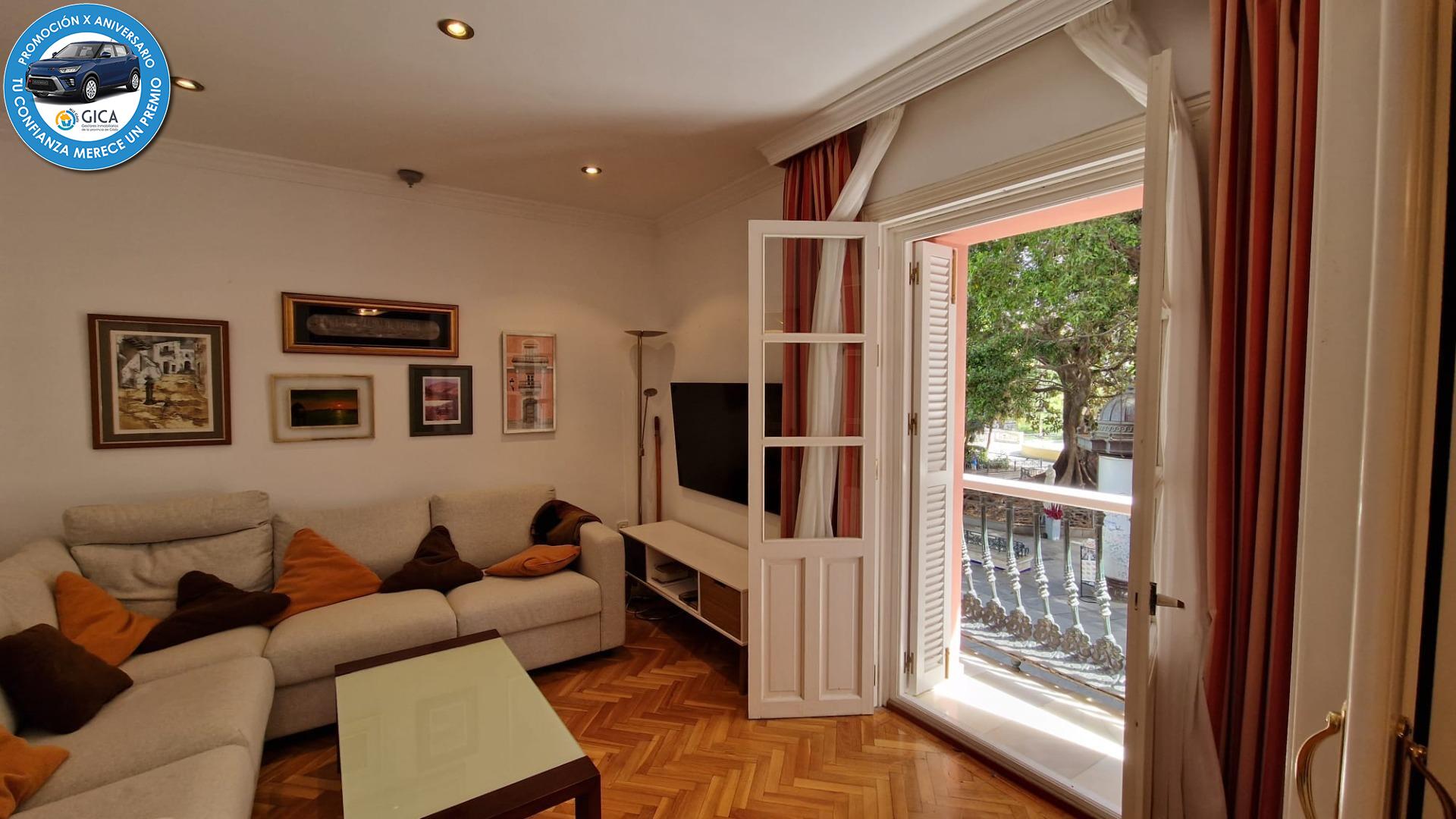 Fabulosa vivienda en finca señorial de Cádiz, en Plaza Mina