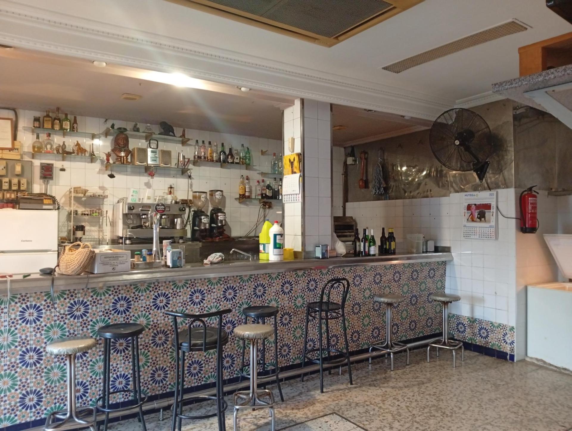 Fantástico Local comercial en Avda de Jerez!!!