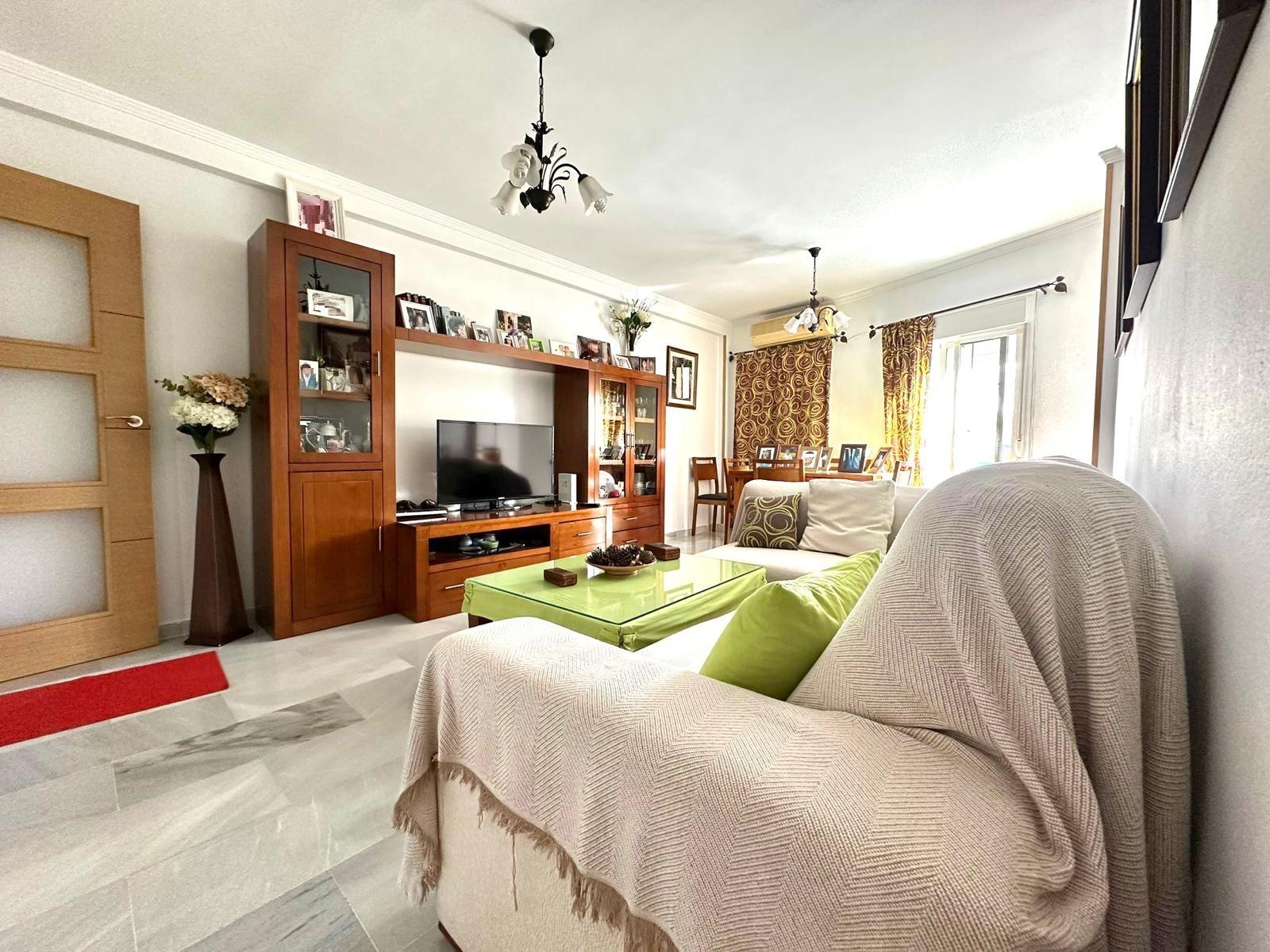 PISO DE DOS DORMITORIOS EN ZONA SUR, JEREZ DE LA FRONTERA