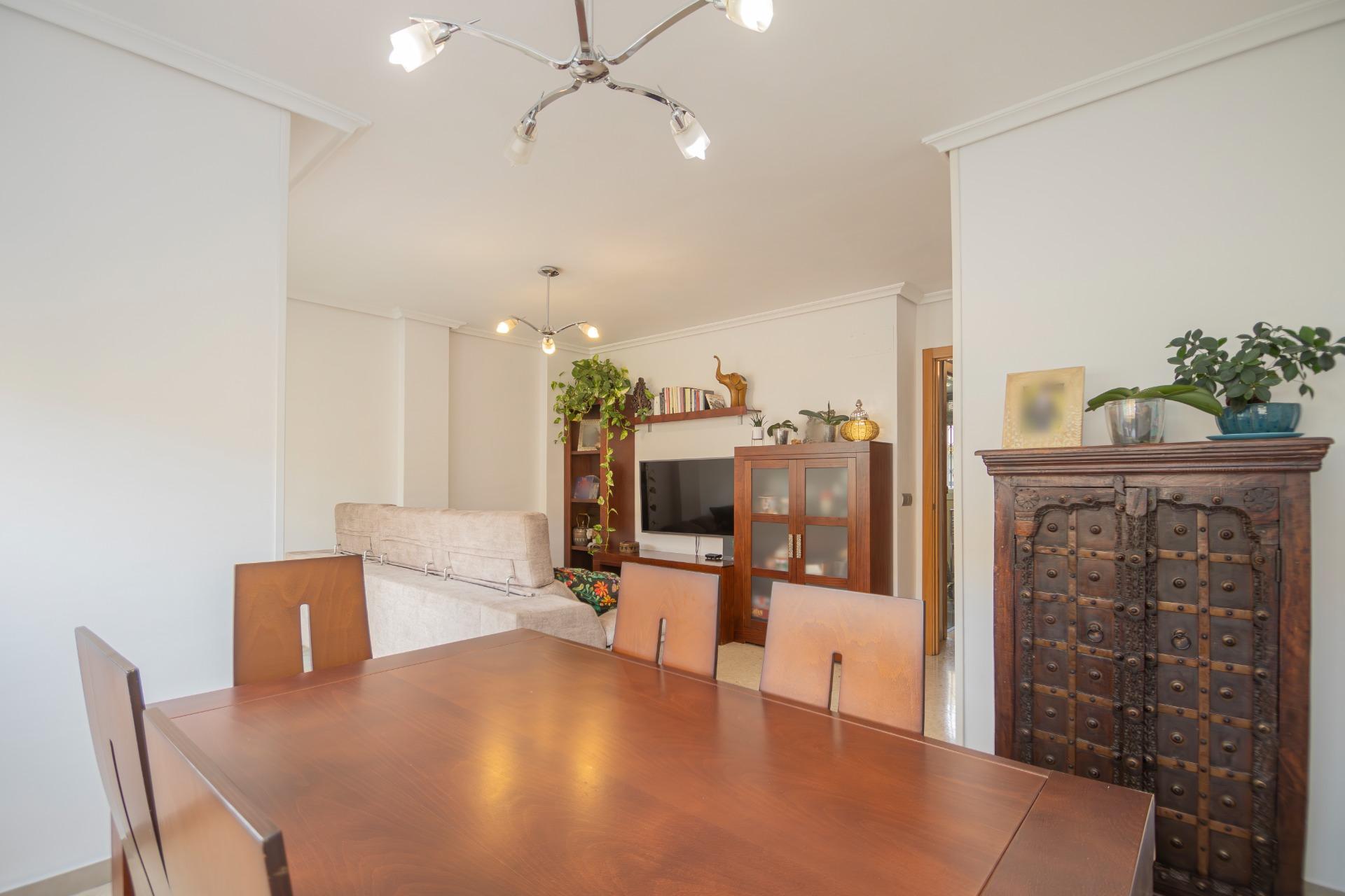 PRECIOSO PISO DUPLEX EN PINO MONTANO