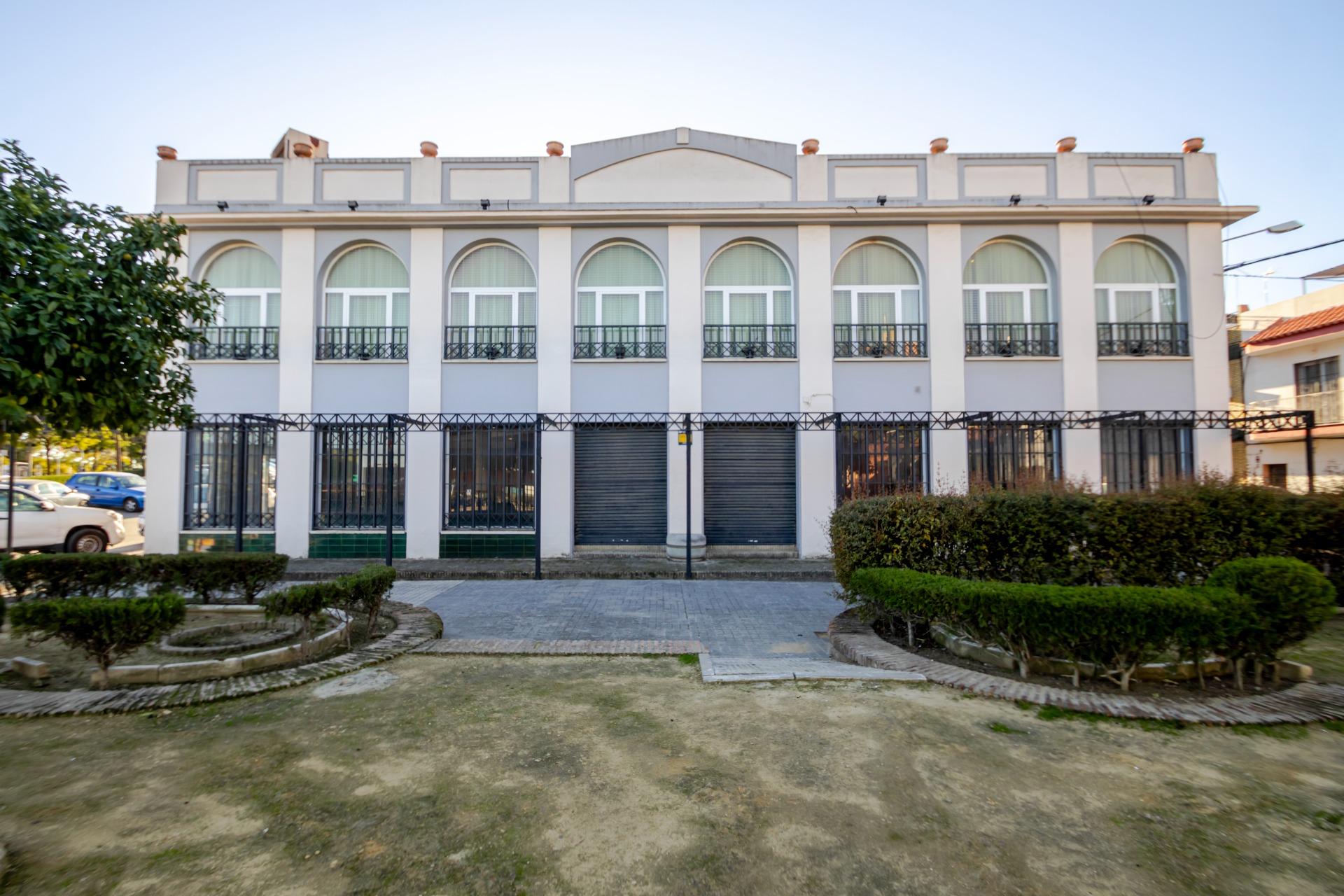 EDIFICIO MULTIFUNCION EN MAIRENA DEL ALJARAFE