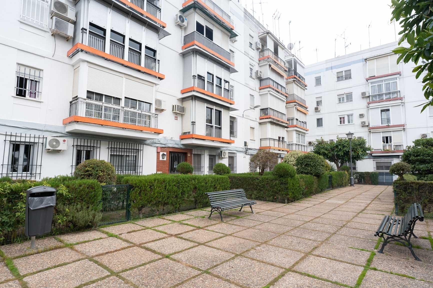 Piso con ascensor en venta junto a Ronda de Triana y El Cachorro