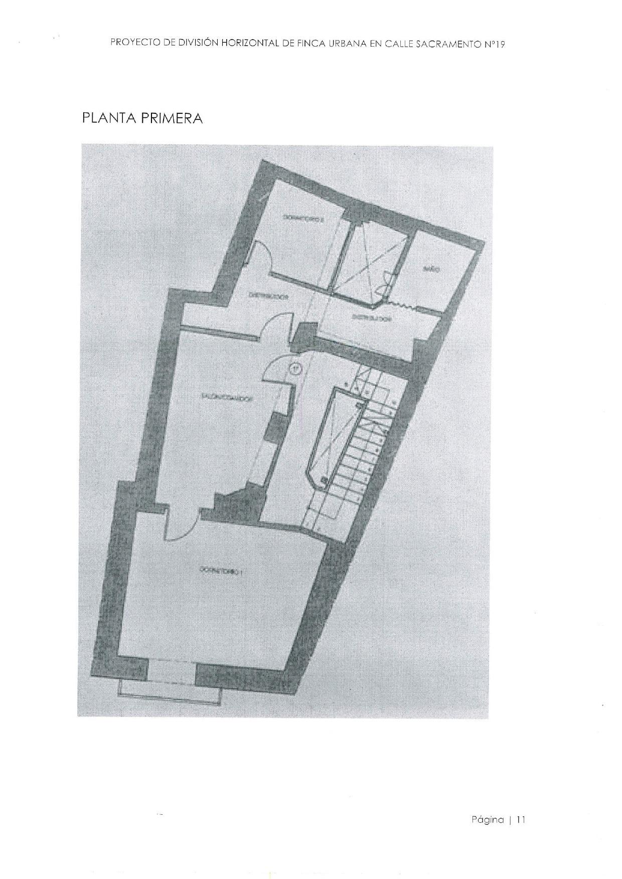 Apartamento muy céntrico para reformar junto a la c/ Columela.