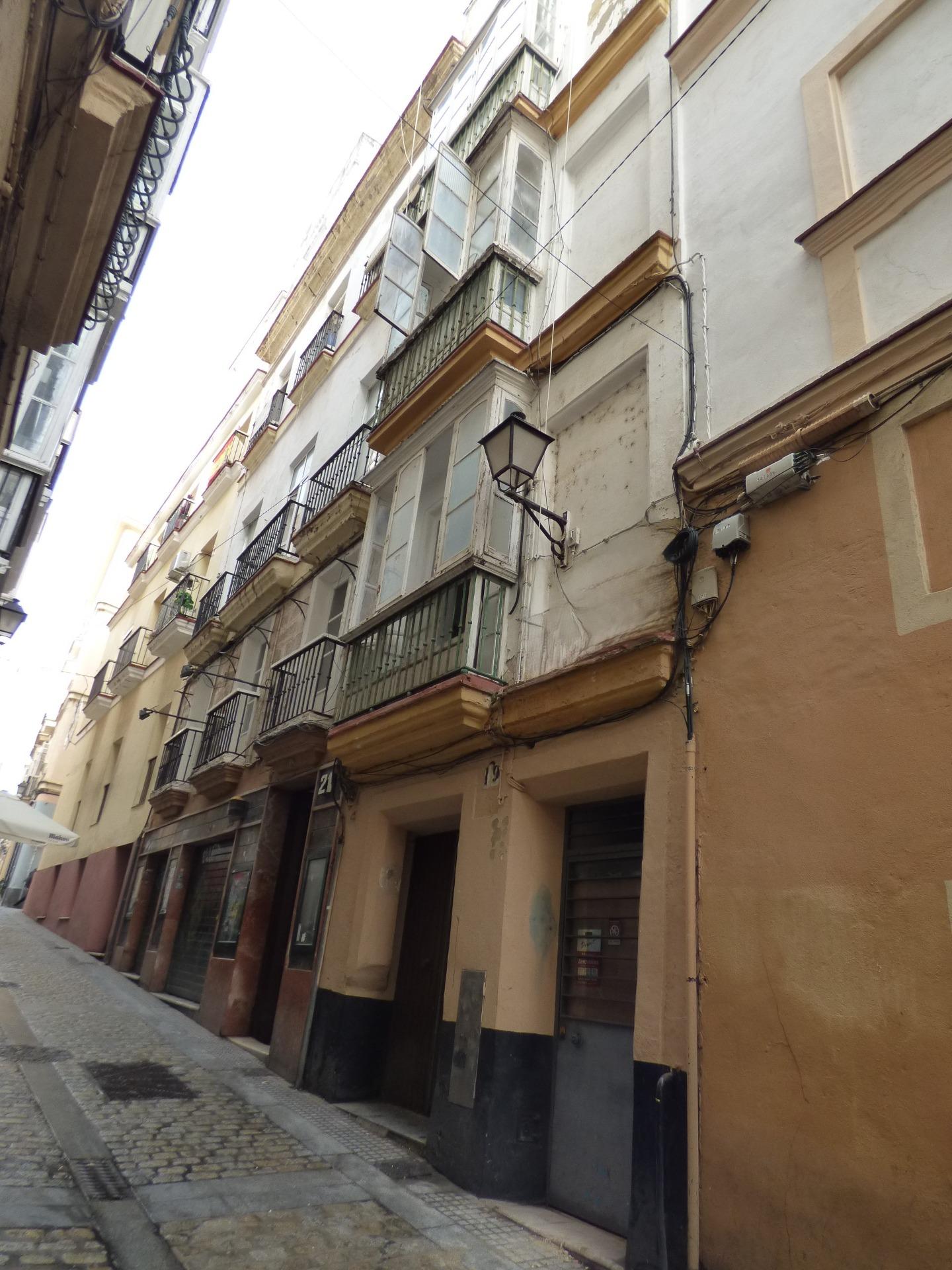 Finca muy céntrica a pocos pasos de la c/ Columela