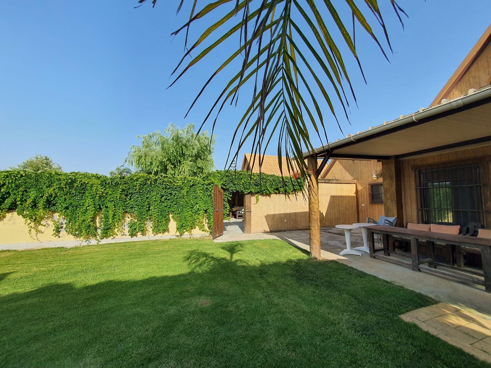 Dos casas independientes en suelo rústico