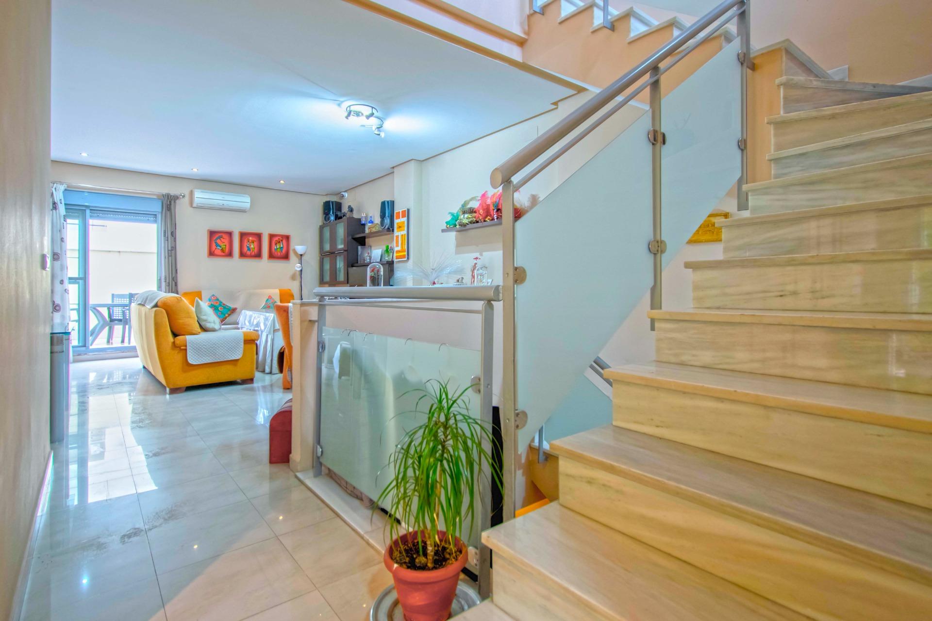 Magnífico adosado en Bormujos, a escasos metros del Polideportivo Municipal!!