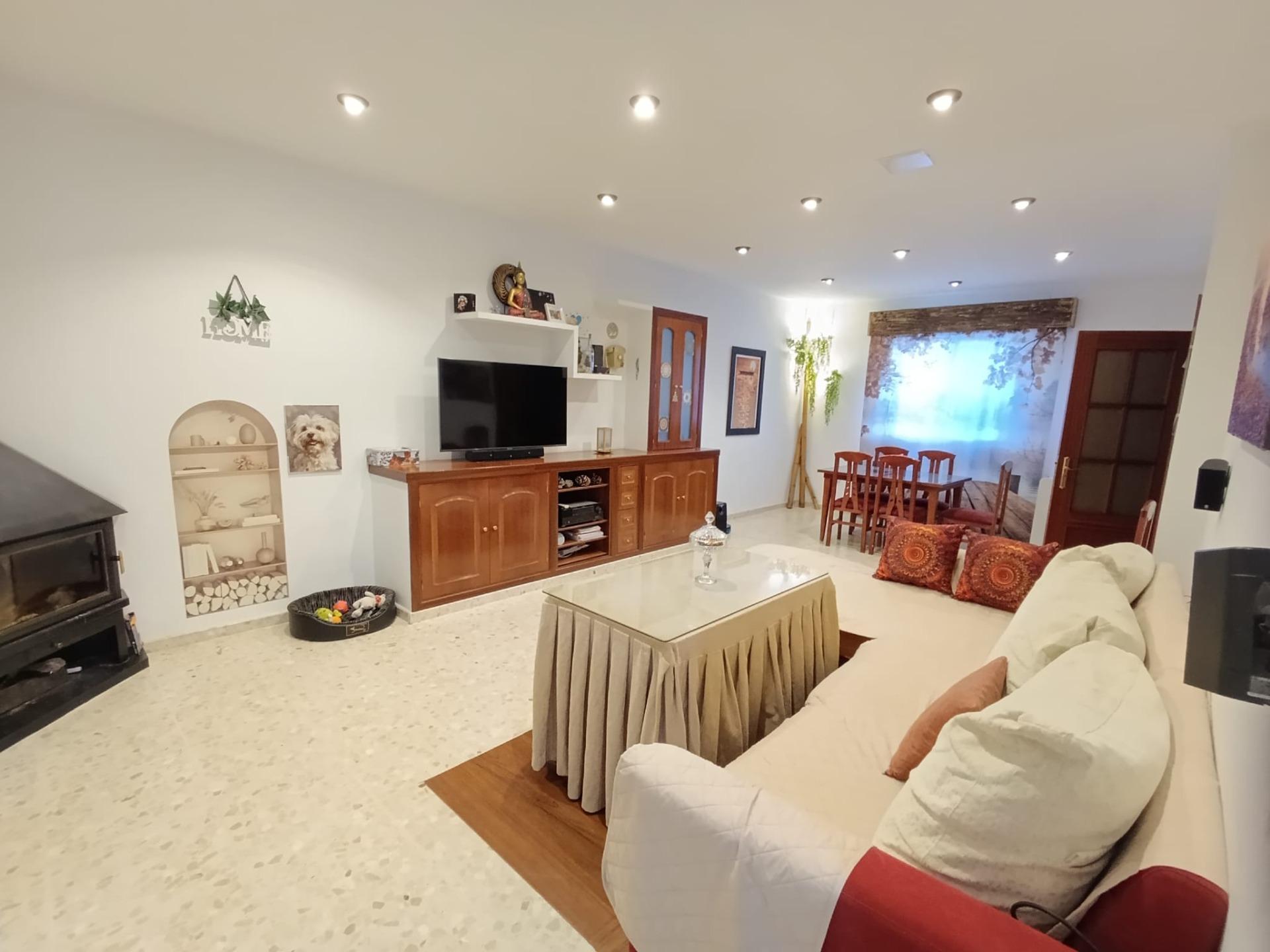 VIVIENDA DE VARIAS PLANTAS EN VENTA EN CORIA DEL RIO