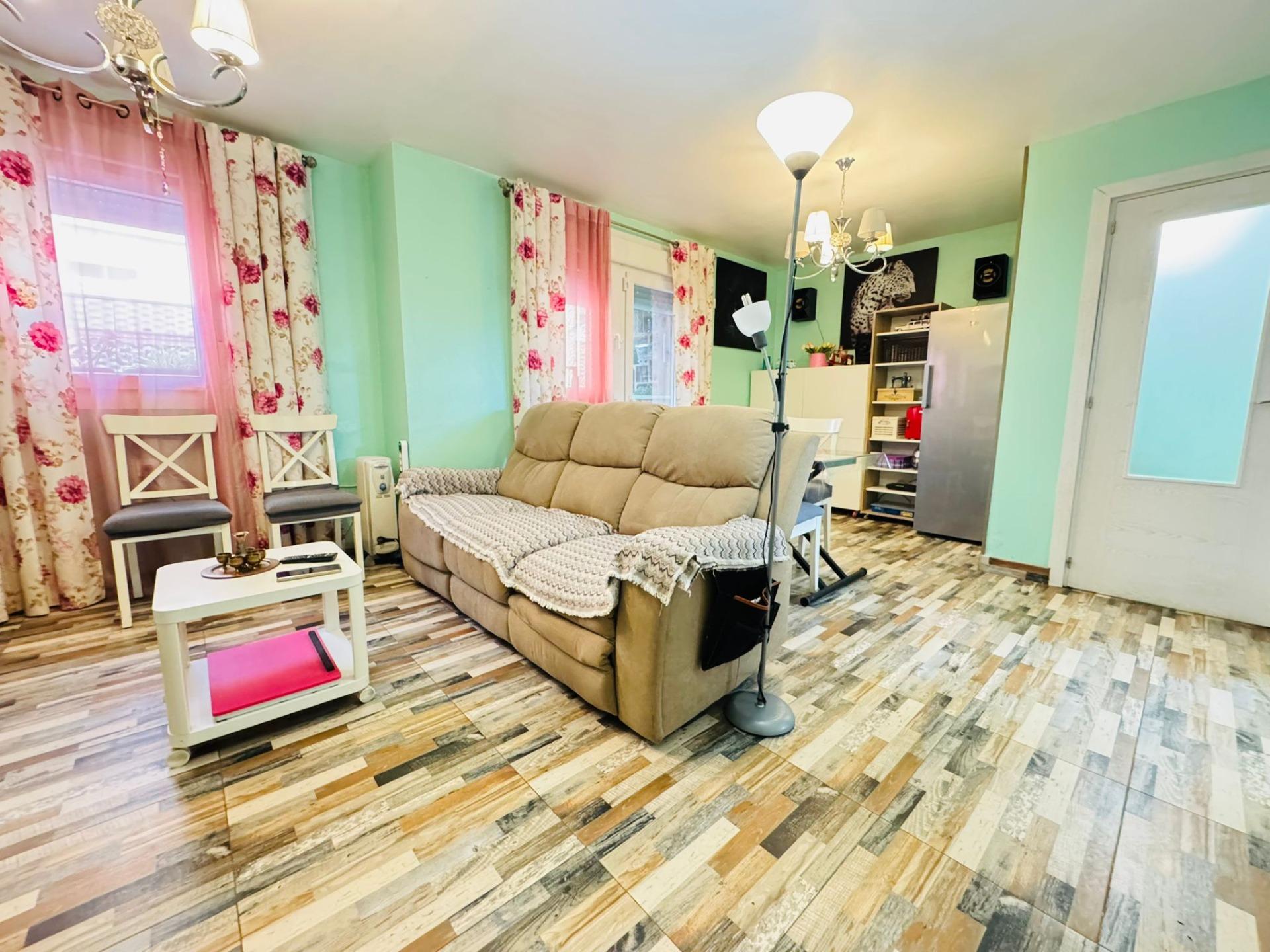 ¡PISO MUY CERCA DEL CENTRO DE ALGECIRAS!