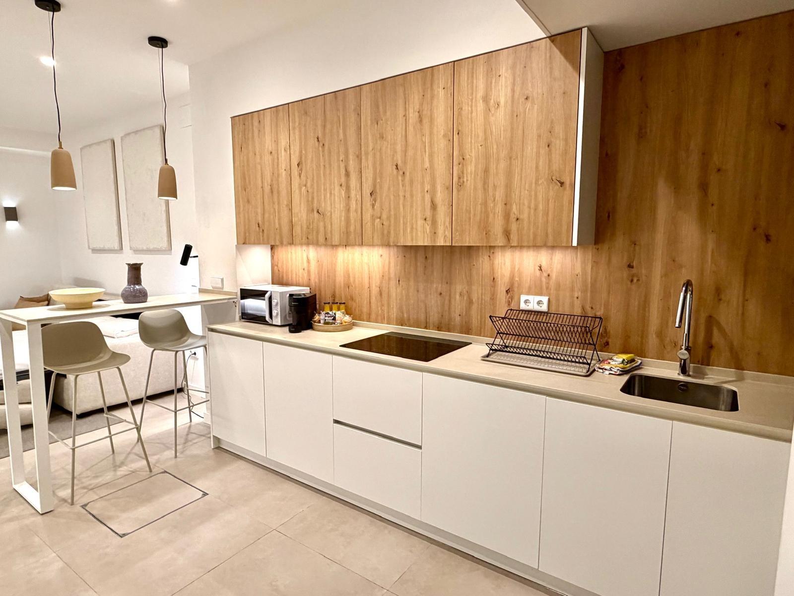 Activo turístico VUT activo | 52 m² diseño premium | Junto a Santa Justa