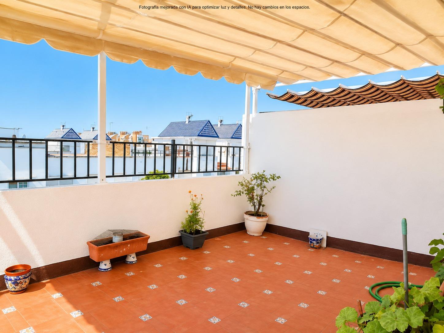 Dúplex con gran terraza, mucha luz y excelente ubicación en Pino Montano
