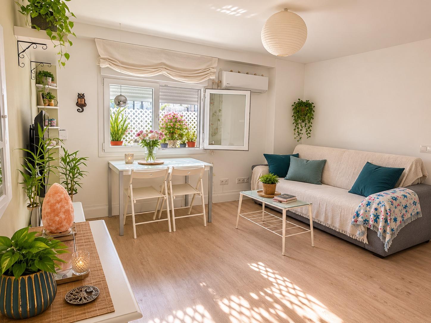 Tu vivienda en Triana: bajo de esquina reformado, 3 dormitorios y patio