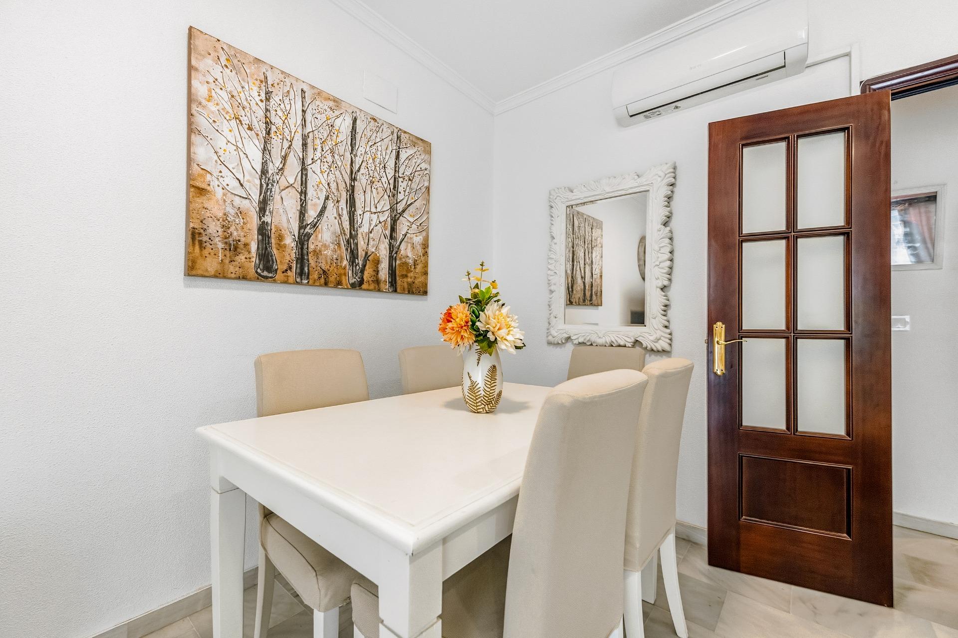 Exclusivo Piso en el Corazón de Chiclana de la Frontera 🏡✨