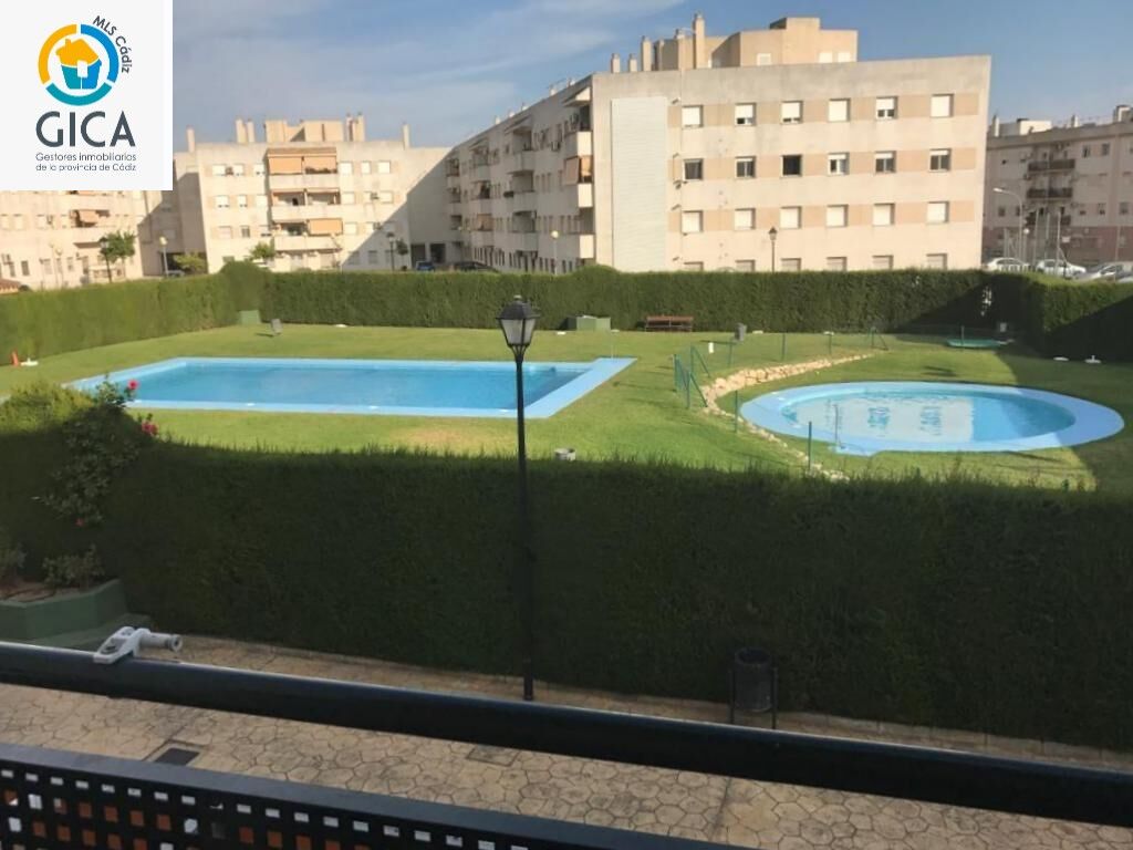 IDEAL PISO EN URBANIZACIÓN PRIVADA CON PISCINAS, ZONAS DEPORTIVAS Y PARQUE INFANTIL EN PUERTAS DEL SUR