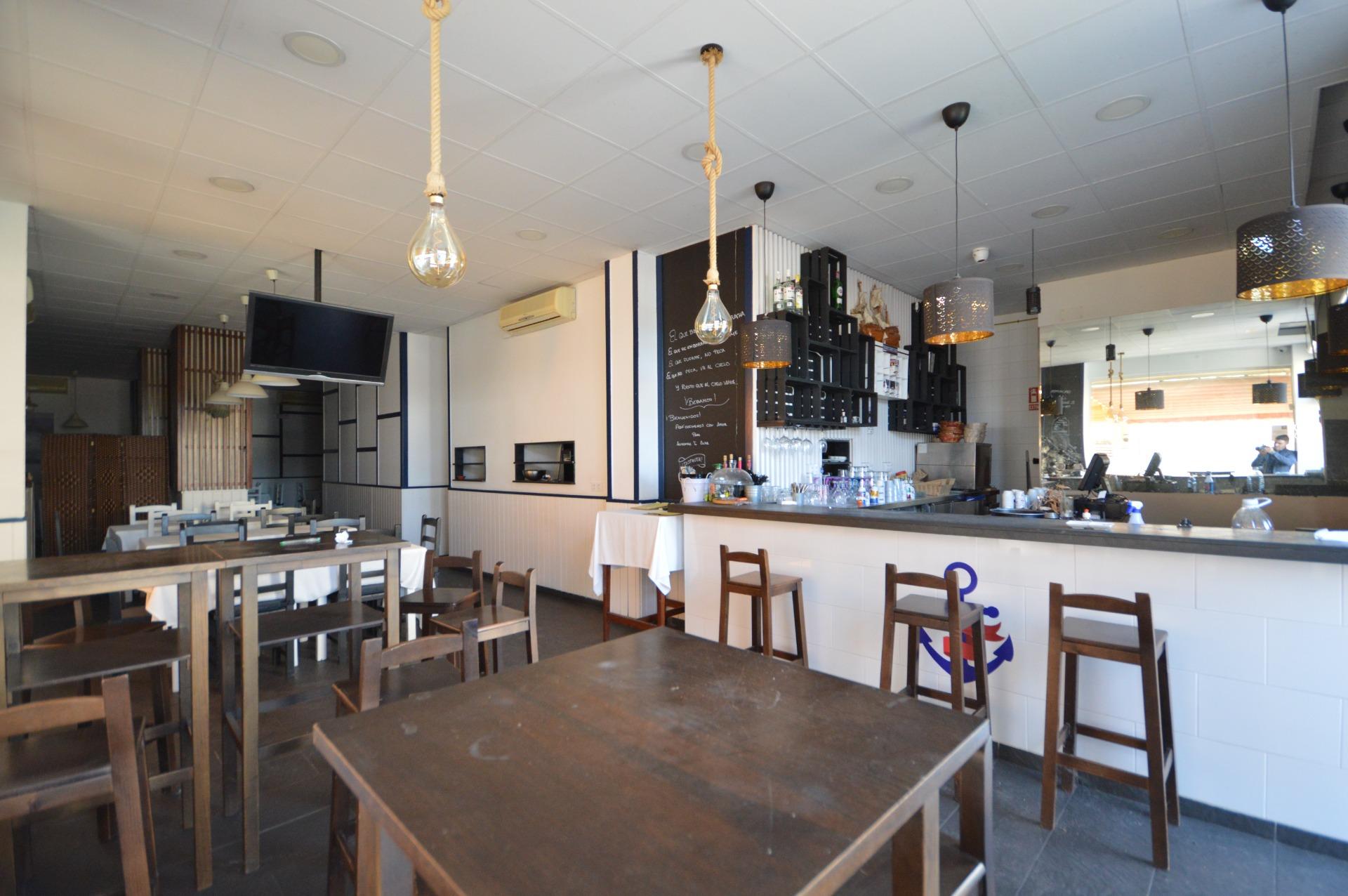 Se vende local montado como resturante