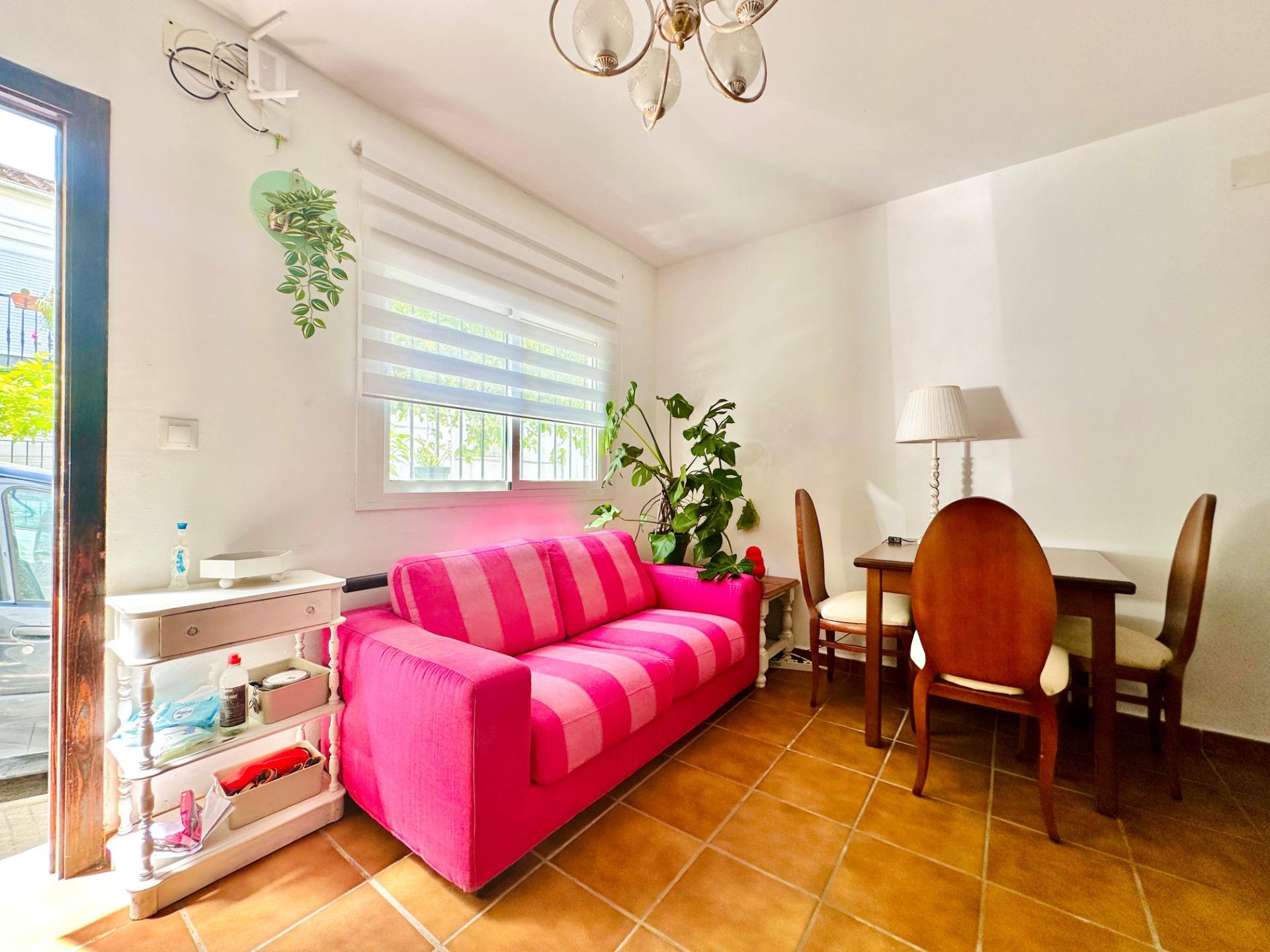 Casa independiente en Prado del Rey.