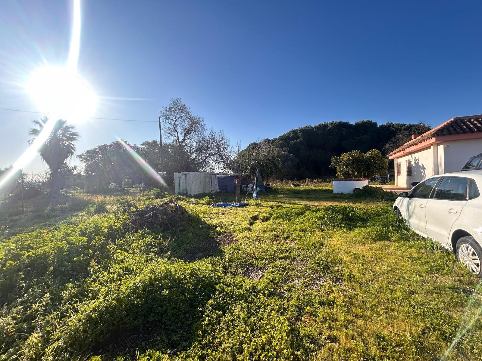 ¡CASA PARA ENTRAR A VIVIR CON TERRENO DE 1100M2!