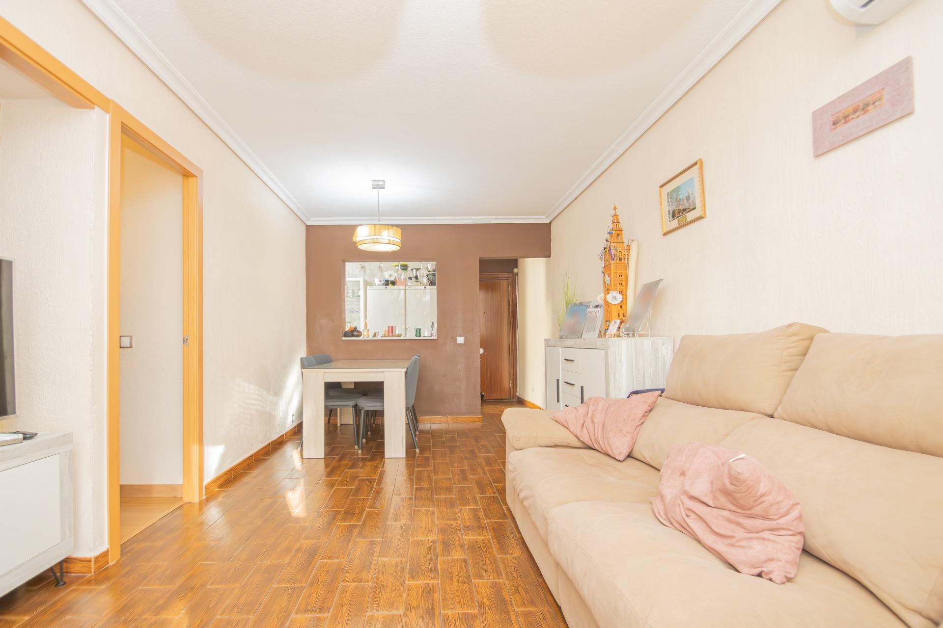 PISO EN BARRIADA LOS PRINCIPES