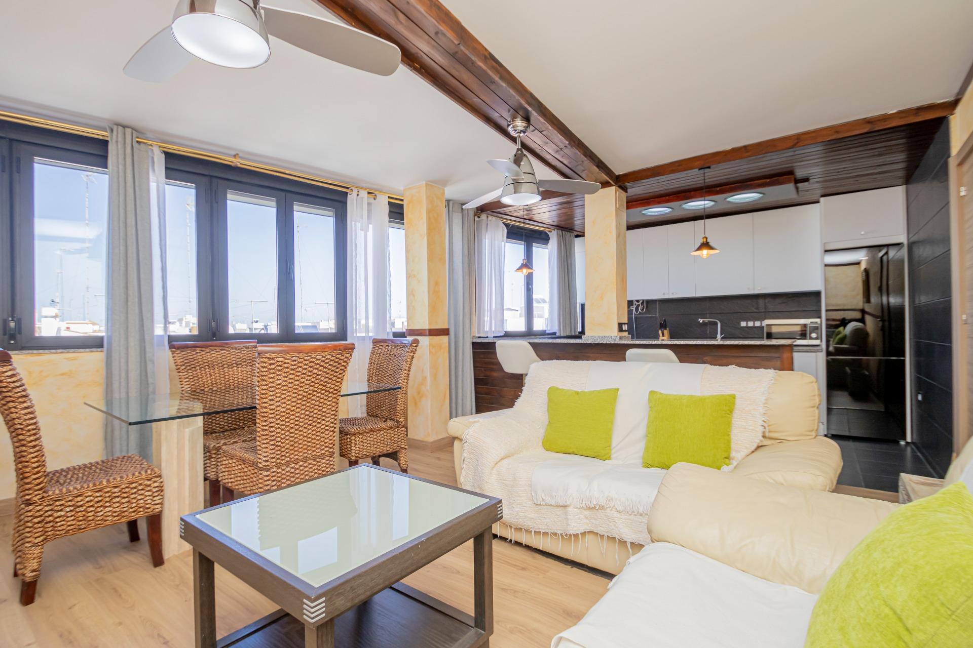 TU REFUGIO EN CHIPIONA VIVE EN LA PLAYA CON ESTILO