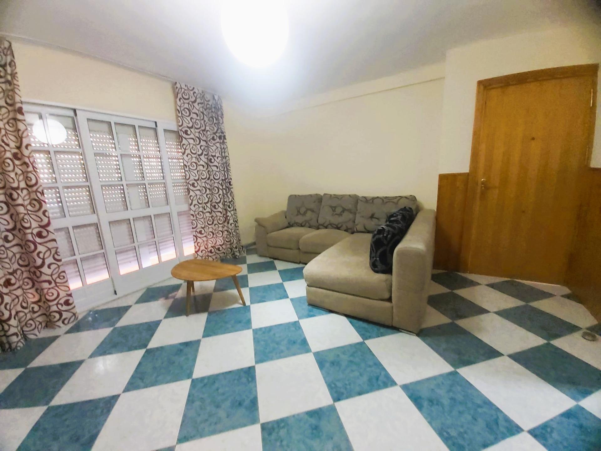 Piso reformado y listo para entrar a vivir – Comodidad en planta baja