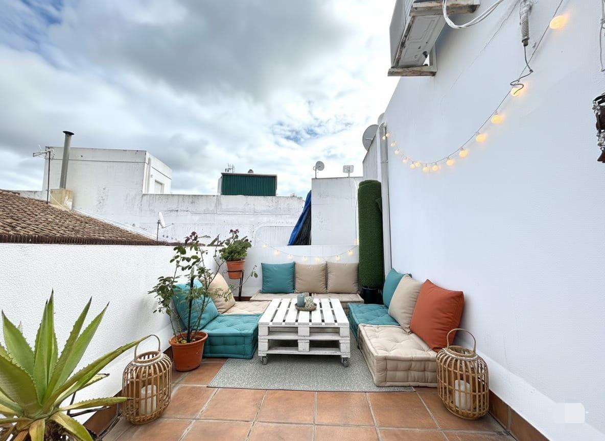 ESTUPENDO DUPLEX EN PALMONES A ESCASOS PASOS DEL MAR