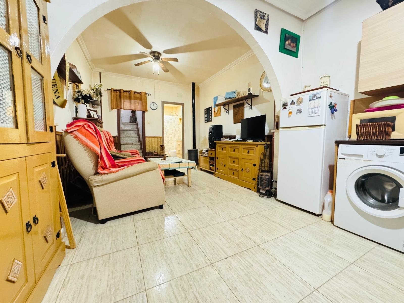 ¡CASA EN ZONA DEL TROPEZÓN!