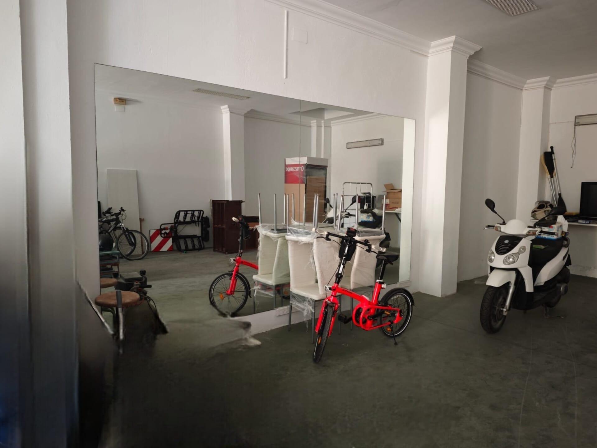 ¡LOCAL EN VENTA EN ARAHAL!