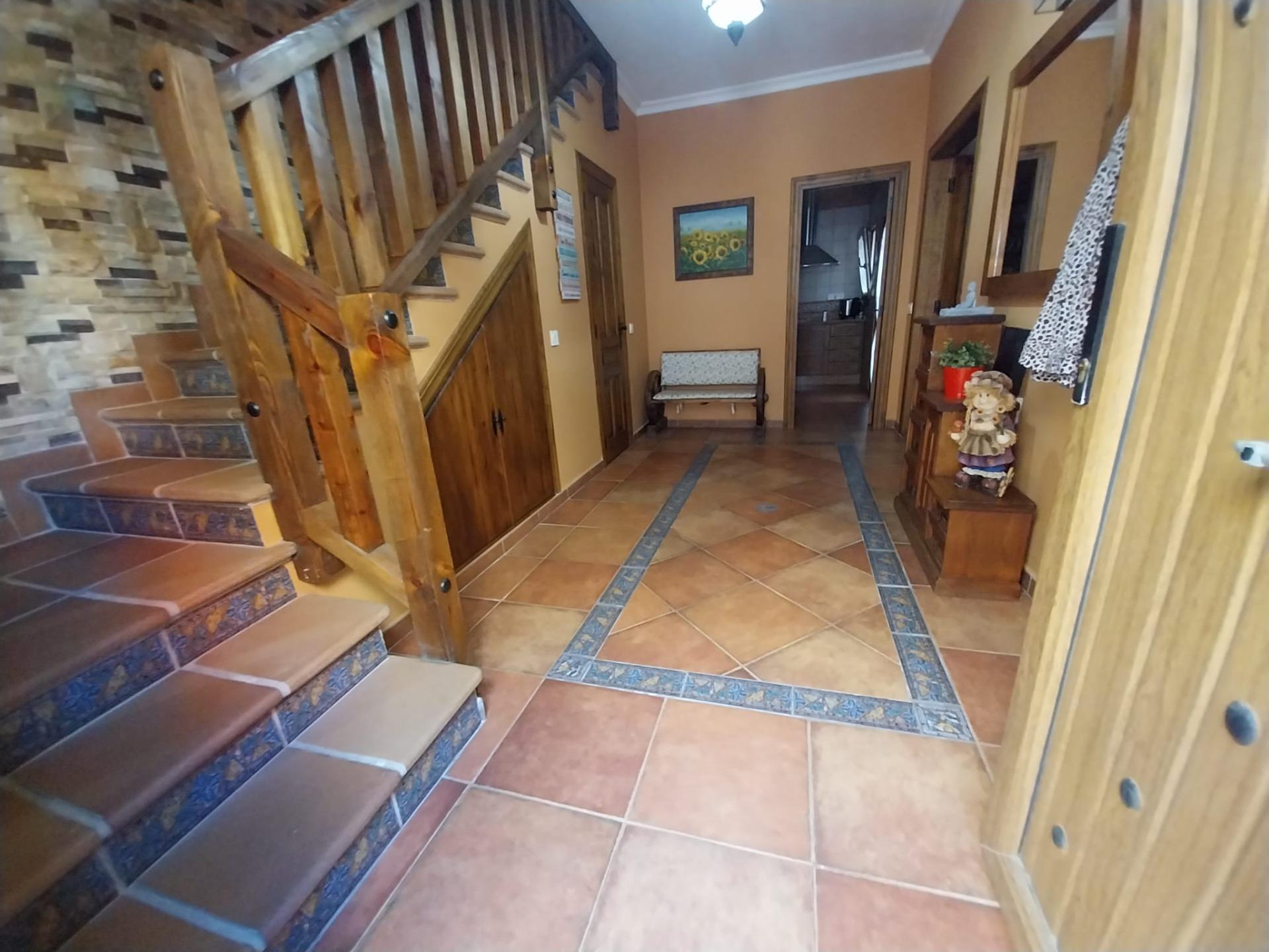 ESPECTACULAR CASA TOTALMENTE REFORMADA EN ZONA SALESIANOS¡¡