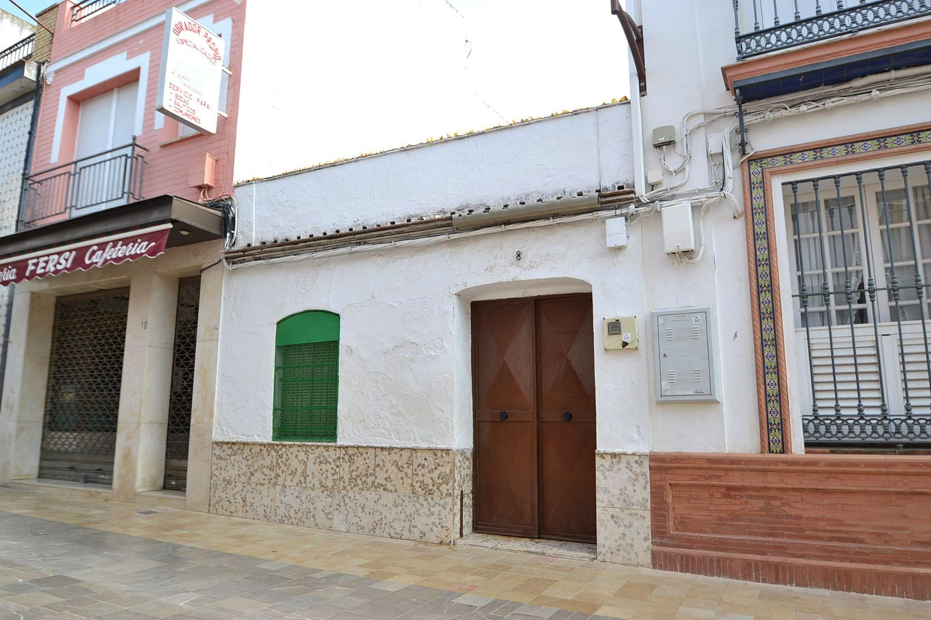 Venta de casa en el centro de Camas (Sevilla)