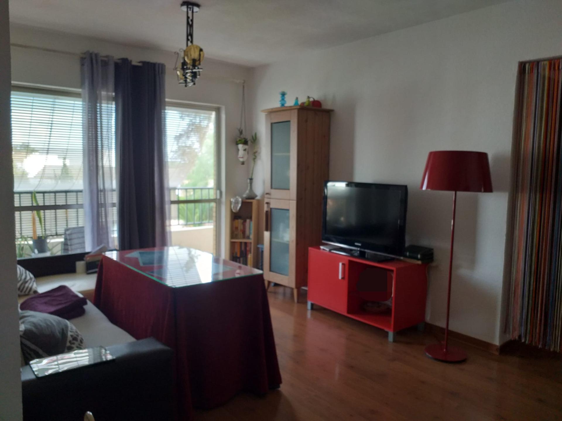 Oportunidad única en Gibraleón: Acogedor piso a la venta